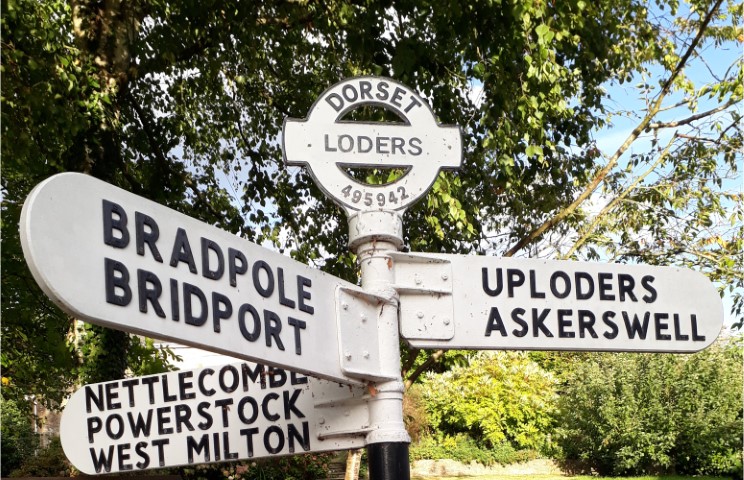 Loders Fingerpost